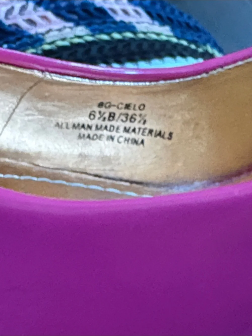 BCBGMaxAzria Hot Pink Patent Pointed-Toe Pumps size 6 1/2